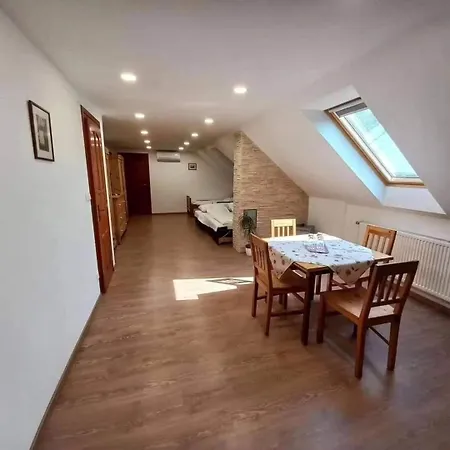 Beck Pince Apartment